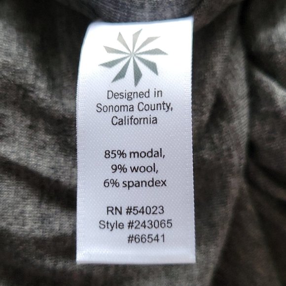 Athleta Solstice Tee Short Sleeve Athleisure Exercise Light Gray Size Medium NWT - Picture 7 of 11